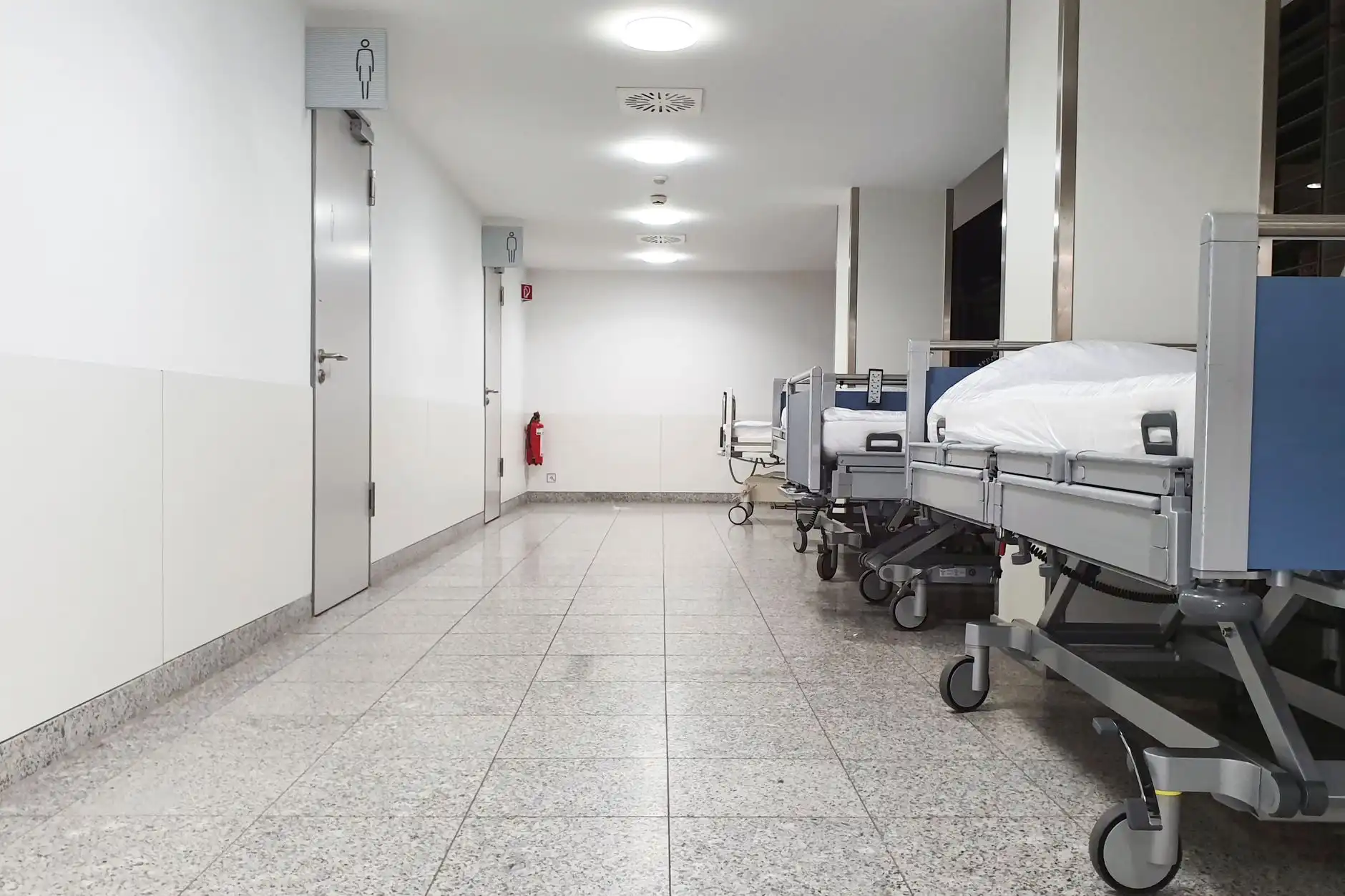 中西医结合诊疗技术在武汉江汉地区的临床应用观察正文配图 1